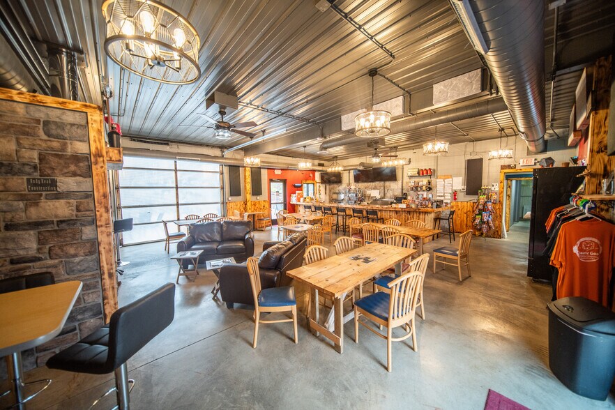 More Photos Of 202 2nd Ave SW, Kasson General Retail For Sale
