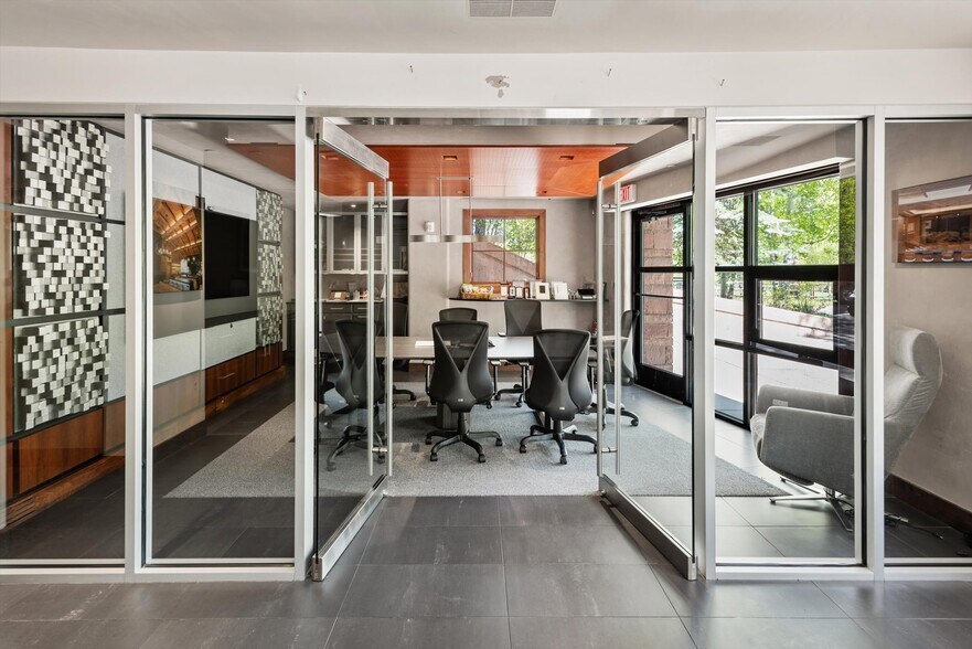 More Photos Of 601 Rio Grande Pl, Aspen Apartments For Sale
