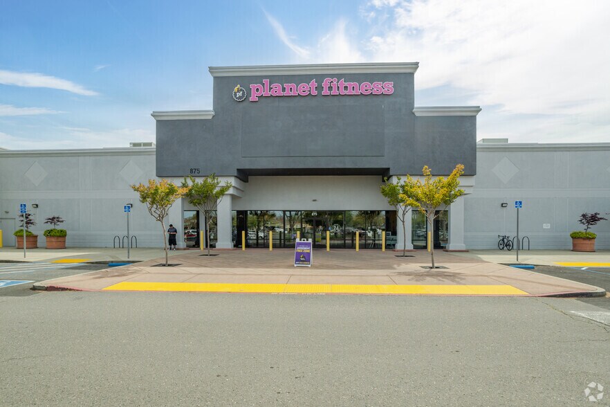 More Photos Of 875 E Bidwell St, Folsom General Retail For Sale