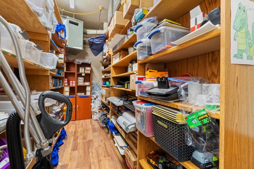 More Photos Of 341 Harris St, Eureka Storefront For Sale