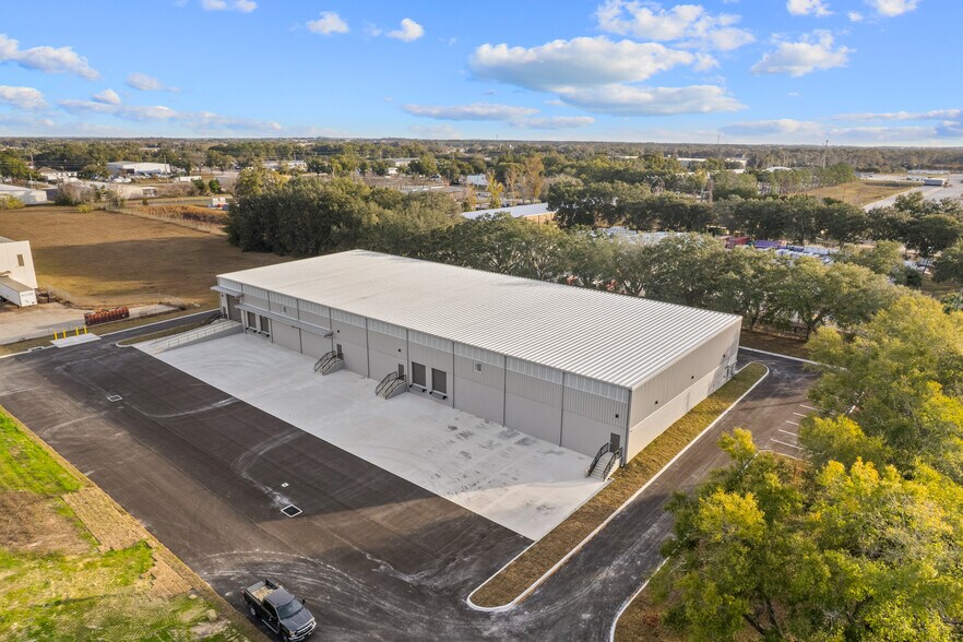 More Photos Of 5435 SW 6th Pl, Ocala Warehouse For Lease