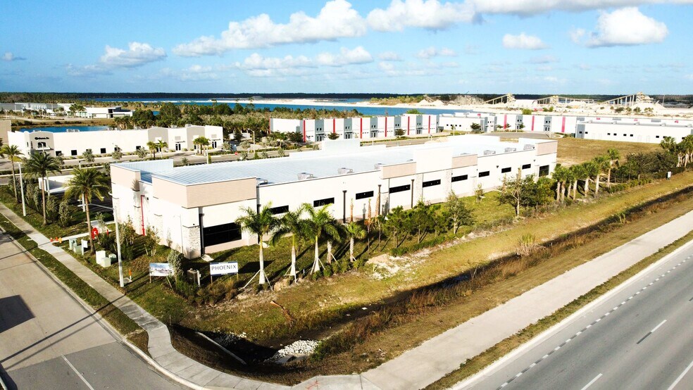 More Photos Of 12271 Itec Park Dr, Fort Myers General Retail For Sale