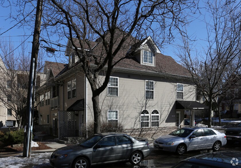 More Photos Of 1000 W 22nd St, Minneapolis Office For Sale