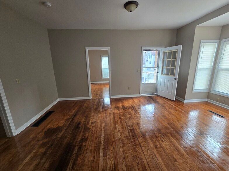 More Photos Of 12 Franklin Ave, Westfield Apartments For Sale