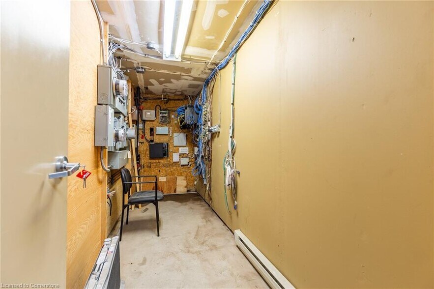 More Photos Of 21 Bold St, Hamilton Office Residential For Sale