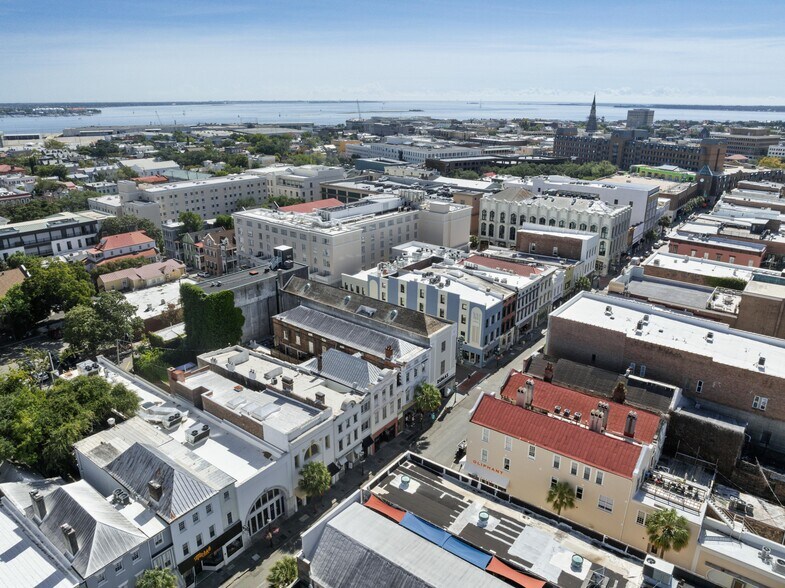 More Photos Of 304 King St, Charleston General Retail For Sale