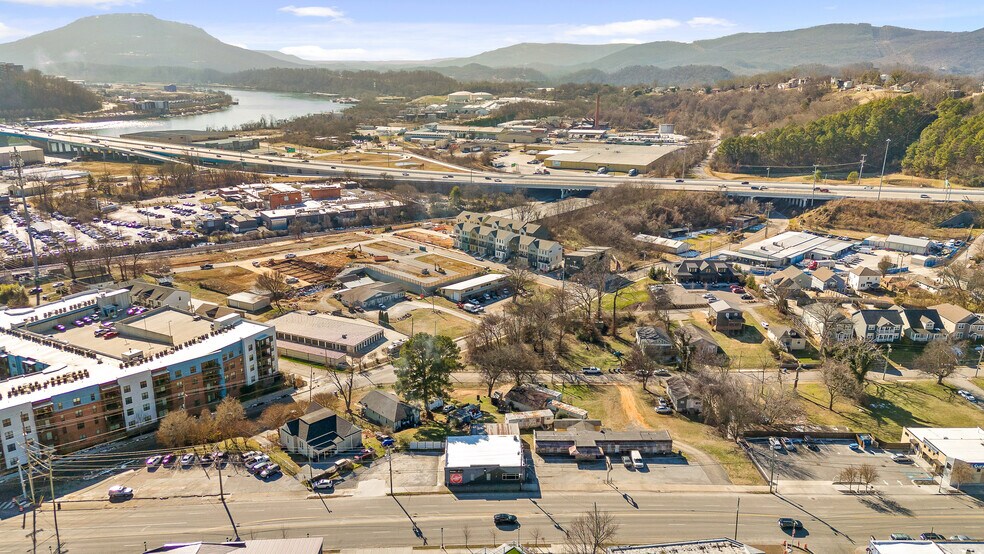More Photos Of 442 Cherokee Blvd, Chattanooga Land For Sale