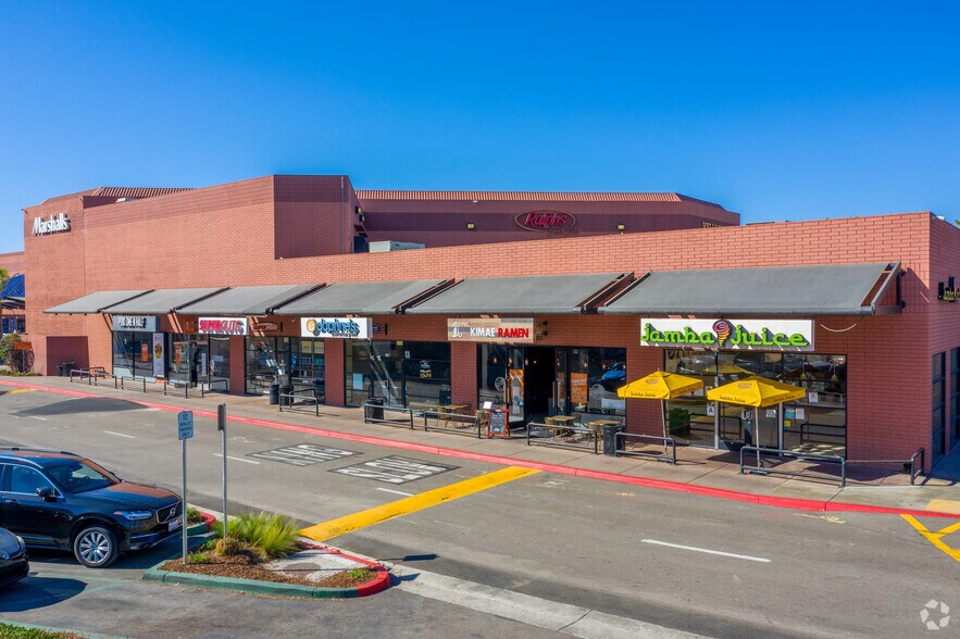 More Photos Of 8657 Villa La Jolla Dr, La Jolla Department Store For Lease