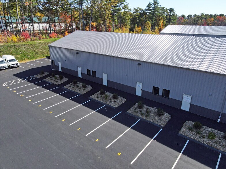 More Photos Of 22 Dartmouth Dr, Auburn Industrial For Lease