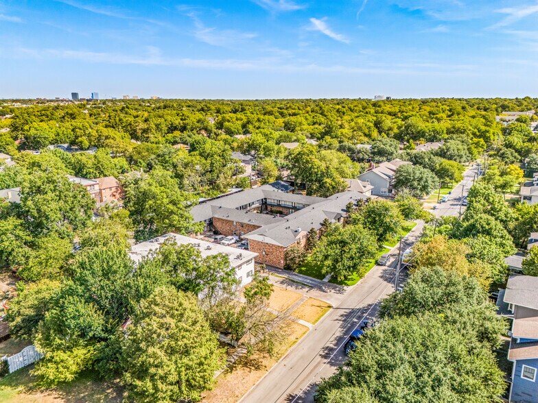 More Photos Of 4915 Reiger Ave, Dallas Apartments For Sale