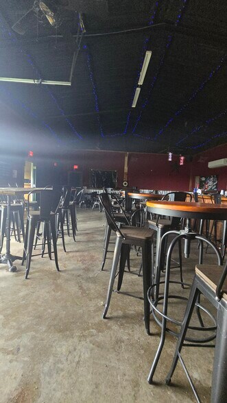 More Photos Of 4021 Acton Hwy, Granbury General Retail For Lease