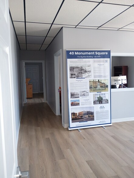More Photos Of 40 Monument Sq, Urbana Storefront Retail Office For Lease