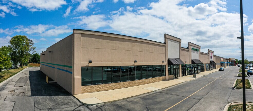 More Photos Of 6000-6100 Sawmill Rd, Dublin Storefront For Lease