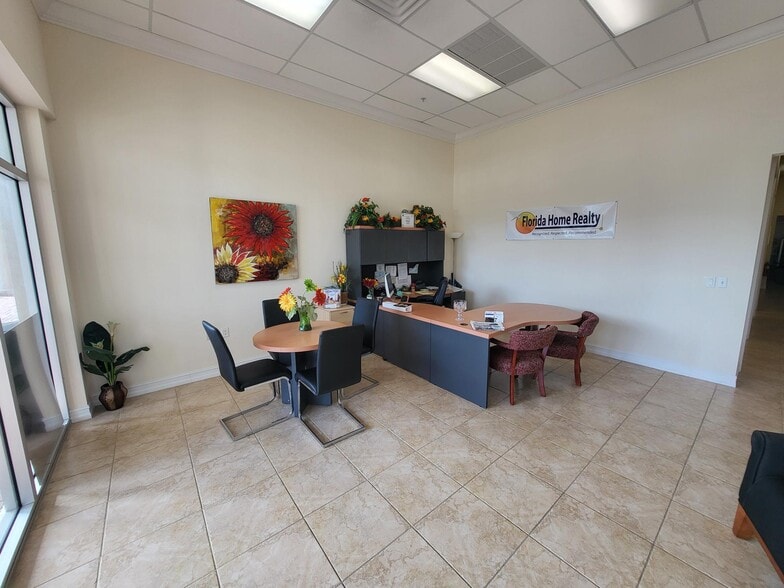 More Photos Of 2355 Vanderbilt Beach Rd, Naples General Retail For Lease