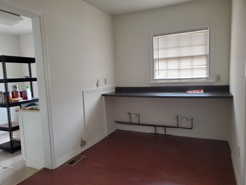 More Photos Of 726 Windy Hill Rd, Smyrna Loft Creative Space For Lease