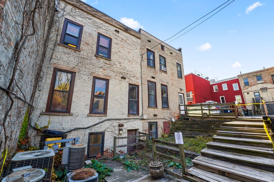 More Photos Of 132-134 S Swan St, Albany Office Residential For Sale