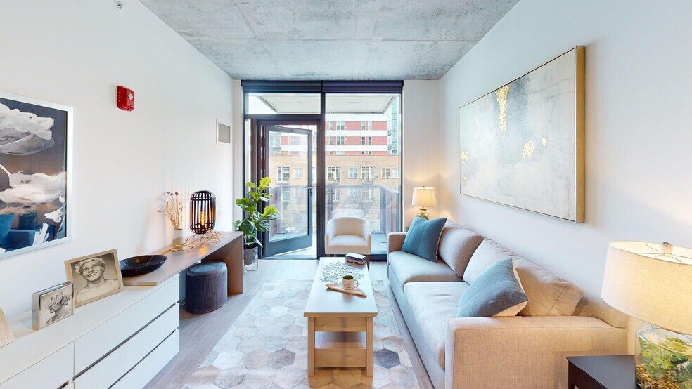 More Photos Of 1717 S Michigan Ave, Chicago Apartments For Lease