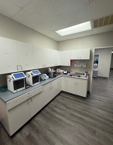 More Photos Of 518 E H St, Erwin Medical For Sale