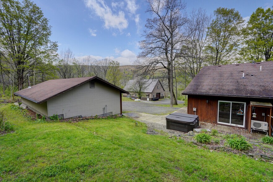 More Photos Of 5685 County Road 33, Canandaigua Specialty For Sale