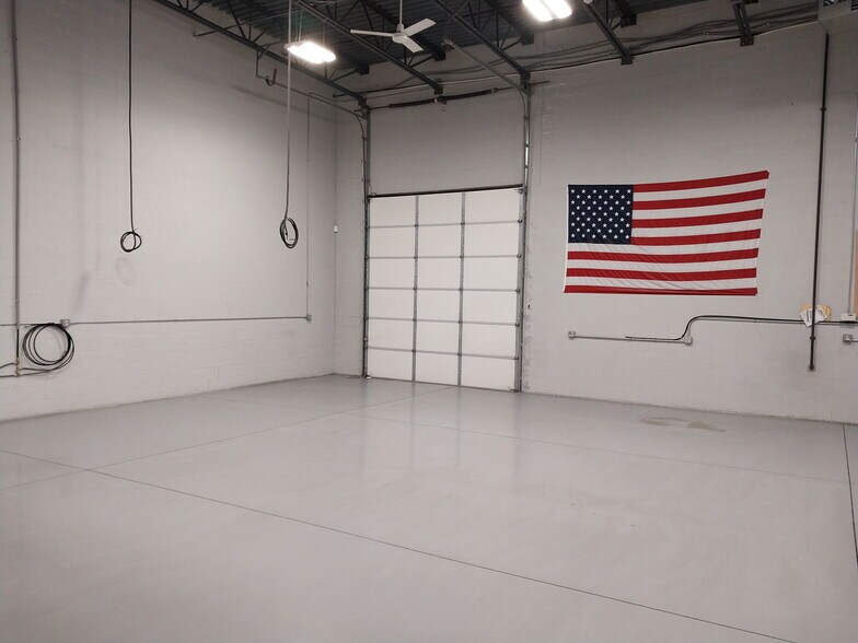 More Photos Of 301-315 Camars Dr, Warminster Township Light Manufacturing For Sale