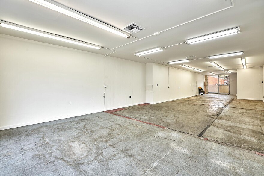 More Photos Of 4416-4430 Beverly Blvd, Los Angeles Freestanding For Lease