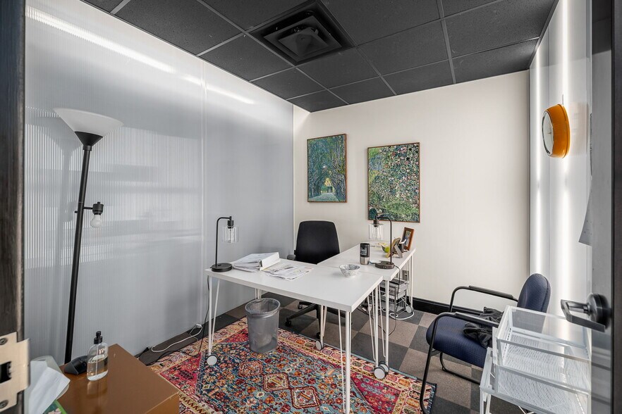 More Photos Of 3016 Locust St, Saint Louis Loft Creative Space For Lease