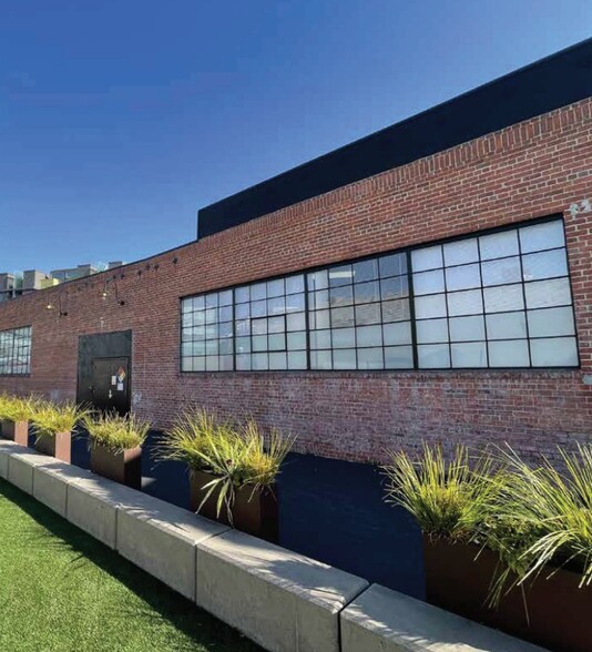 Primary Photo Of 5701-5703 Hollis St, Emeryville Warehouse For Lease