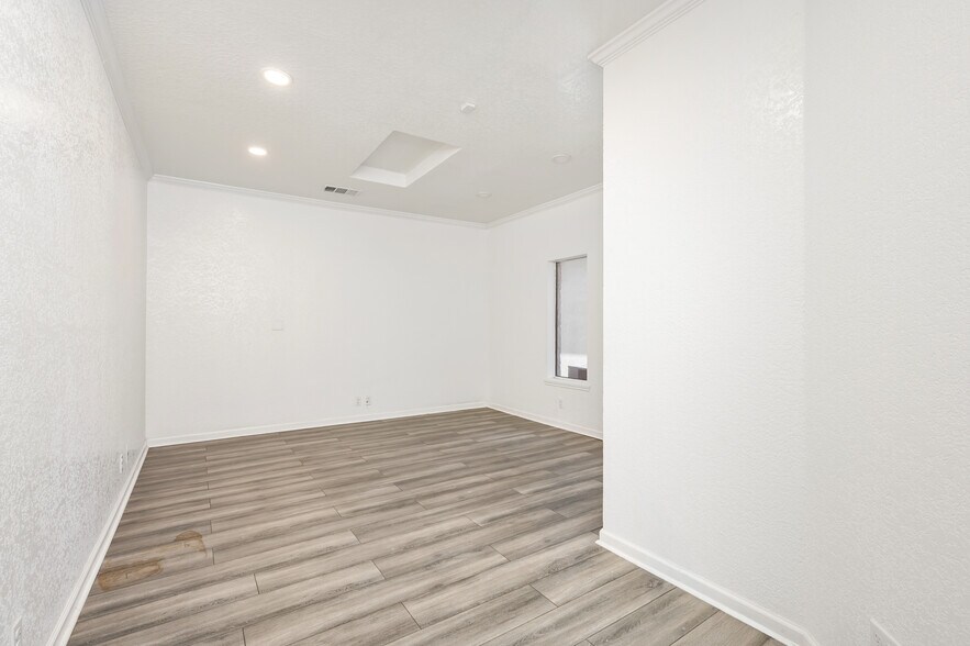 More Photos Of 3109 N St Marys St, San Antonio Office For Lease