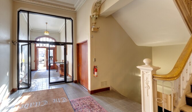 More Photos Of 114 E Eighth St, Cincinnati Loft Creative Space For Lease