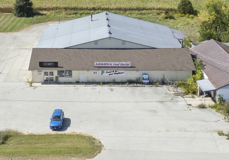 More Photos Of 7291 Arkona Rd, Arkona Industrial For Lease