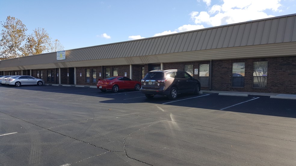 More Photos Of 5640 SW 6th Pl, Ocala Light Distribution For Lease