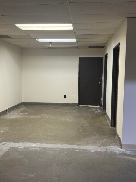 More Photos Of 1940 Frank Stiles St, South El Monte Warehouse For Lease