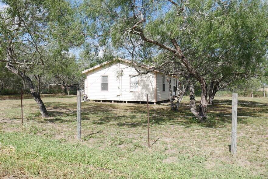 More Photos Of 346 E County Road 2295, Riviera Land For Sale