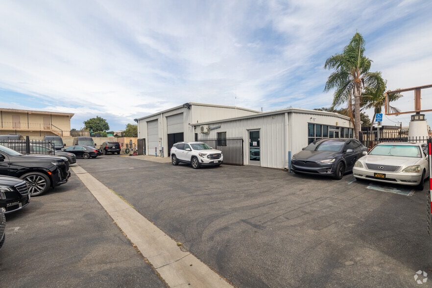 More Photos Of 4567 W El Segundo Blvd, Hawthorne Freestanding For Sale