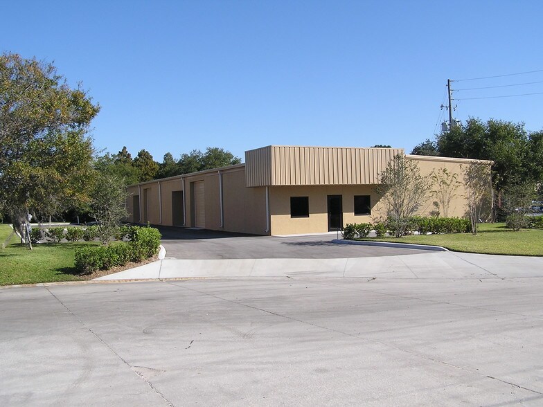 More Photos Of 11715 87th St N, Largo Warehouse For Sale
