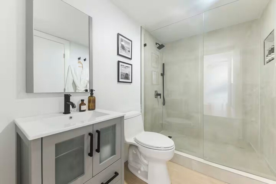 More Photos Of 1611-1615 Lenox Ave, Miami Beach Apartments For Sale