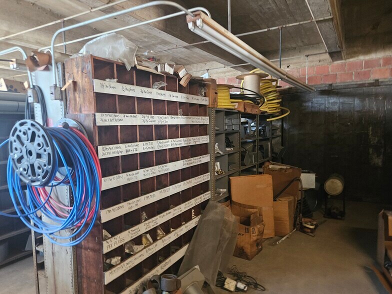 More Photos Of 173 Water St, Bridgeton Warehouse For Sale