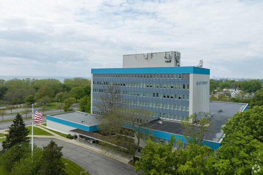 More Photos Of 3556 Lake Shore Rd, Buffalo Office For Sale