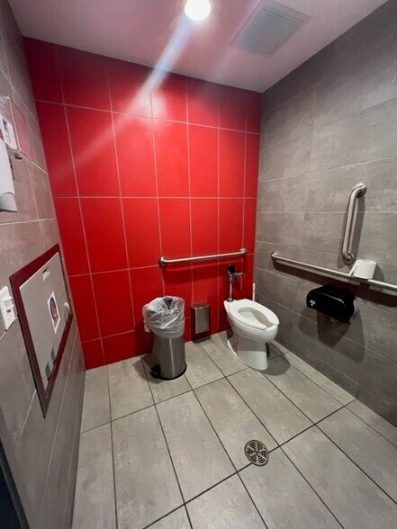 More Photos Of 191 E Gateway Dr, Heber City Fast Food For Sale