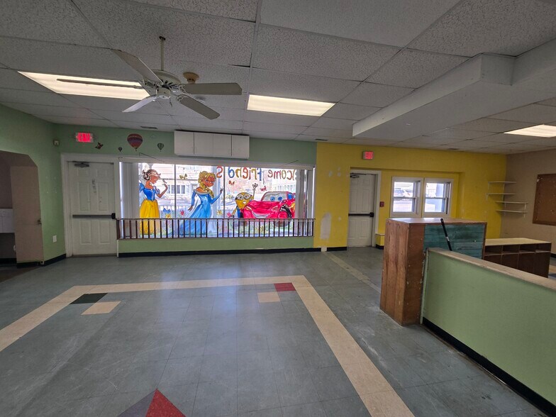 More Photos Of 64 Bay Spring Ave, Barrington Freestanding For Sale