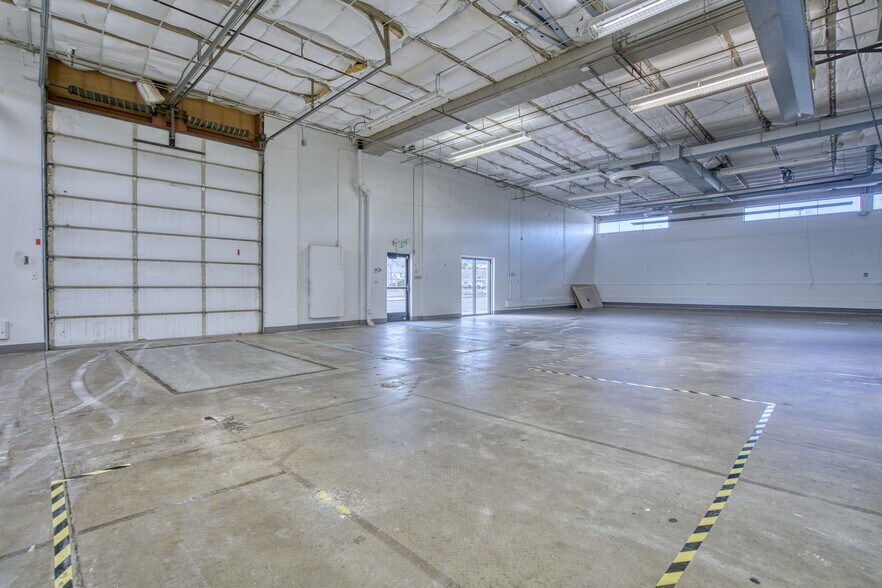 More Photos Of 1860 38th St, Boulder Distribution For Lease