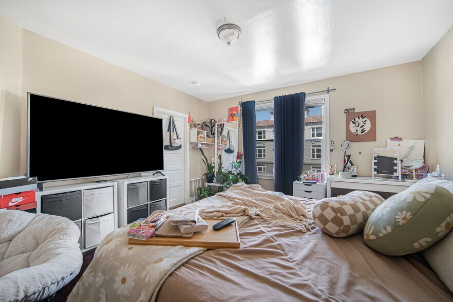 More Photos Of 2110 Ashby Ave, Berkeley Multifamily For Sale