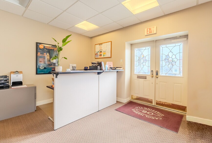 More Photos Of 2703 Mosside Blvd, Monroeville Medical For Lease