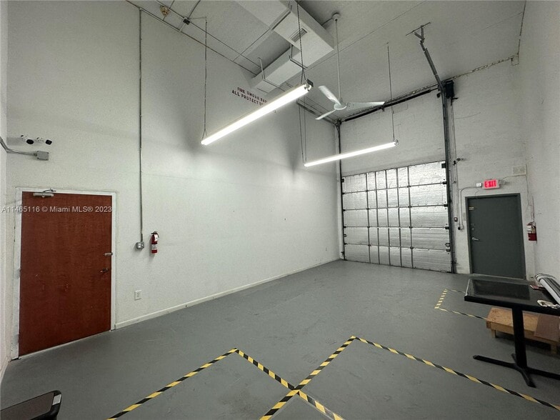 More Photos Of 6187 NW 167th St, Miami Lakes Office For Sale