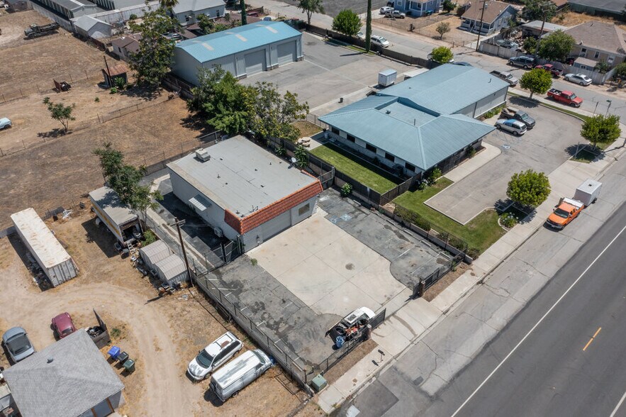 More Photos Of 2436 5th St, Highland Warehouse For Sale