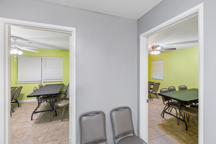 More Photos Of 4239 Flat Shoals Pky, Decatur Religious Facility For Sale