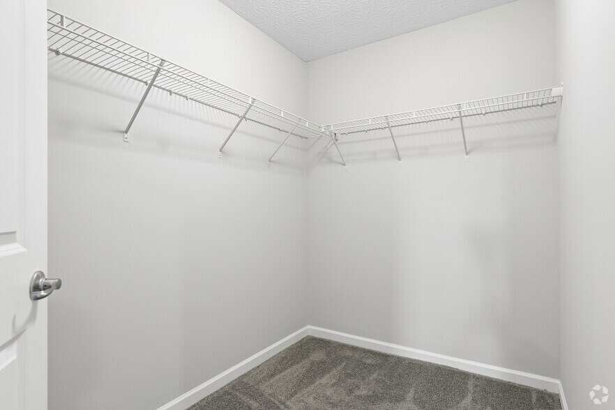 More Photos Of 11 Woodford Way, Pataskala Apartments For Sale