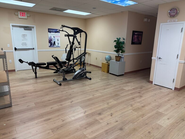 More Photos Of 1374 Whitehorse Hamilton Square Rd, Hamilton Medical For Sale