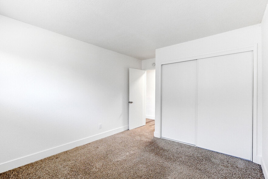 More Photos Of 3355 Lerwick Rd, Sacramento Apartments For Sale