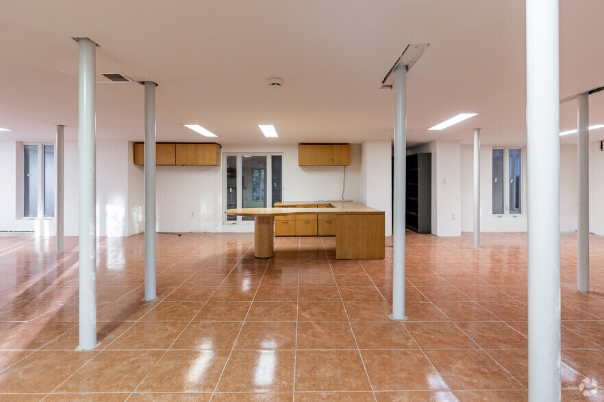 More Photos Of 3136 Clairmont Rd NE, Brookhaven Medical For Sale